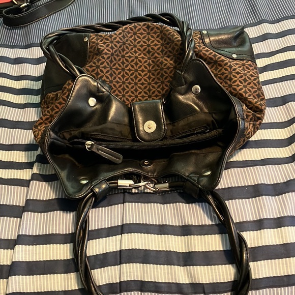 Relic Brand by Fossil Shoulder Bag - Picture 10 of 14